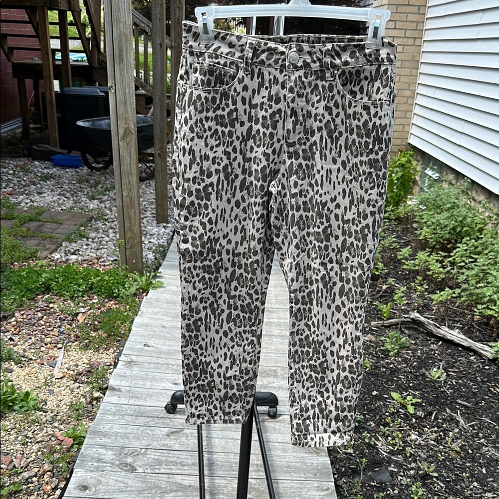 Ankle Leopard Print Pants